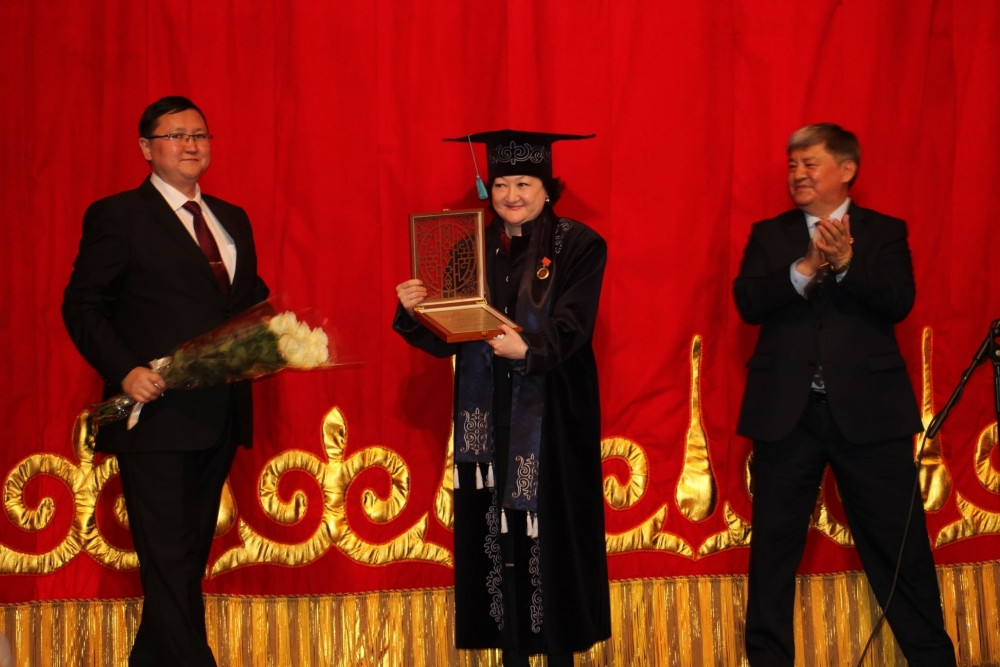 Почетный профессор КНК им. К. Молдобасанова