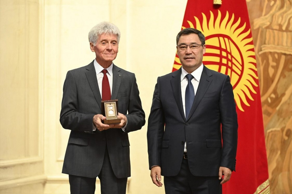 Поздравляем Валентина Григорьевича!